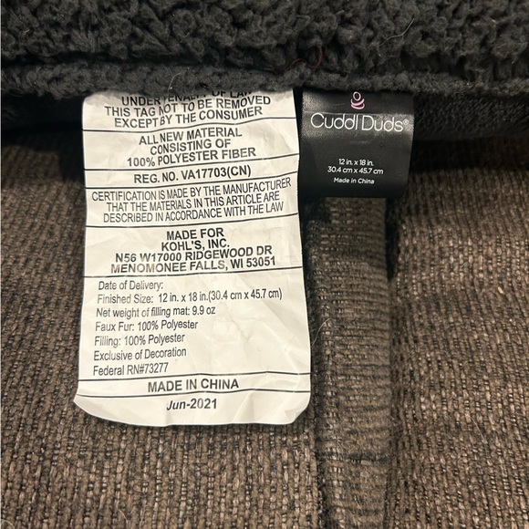 Fleece Cuddl Duds Pillow - Picture 5 of 5